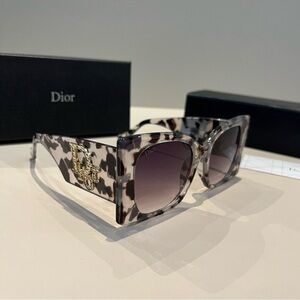 Dior Women's Black and Cream Sunglasses